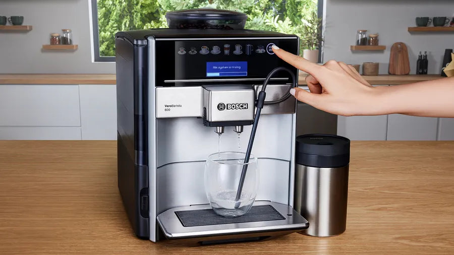 Bosch, Fully automatic coffee machine Vero Barista 600 Silver, Removable water tank TIS65621RW